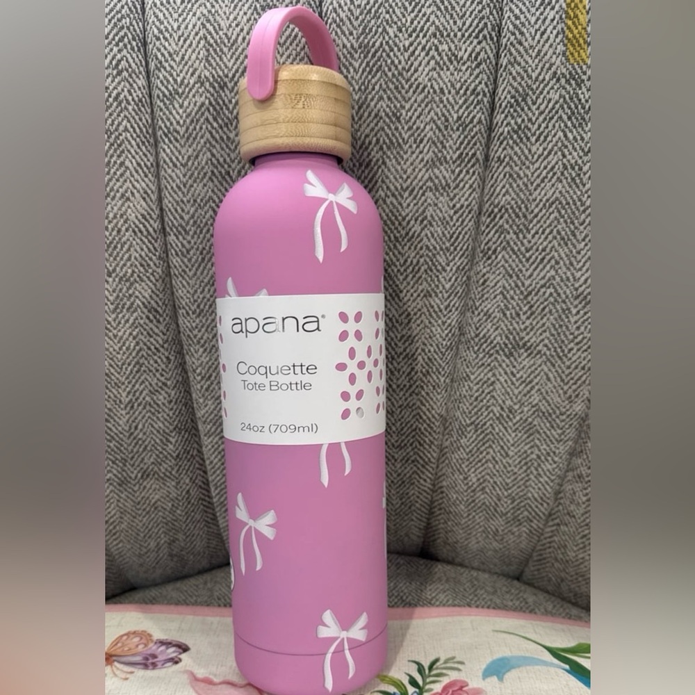 Apana Coquette Pink Bow 24oz Tote Water Bottle NWT